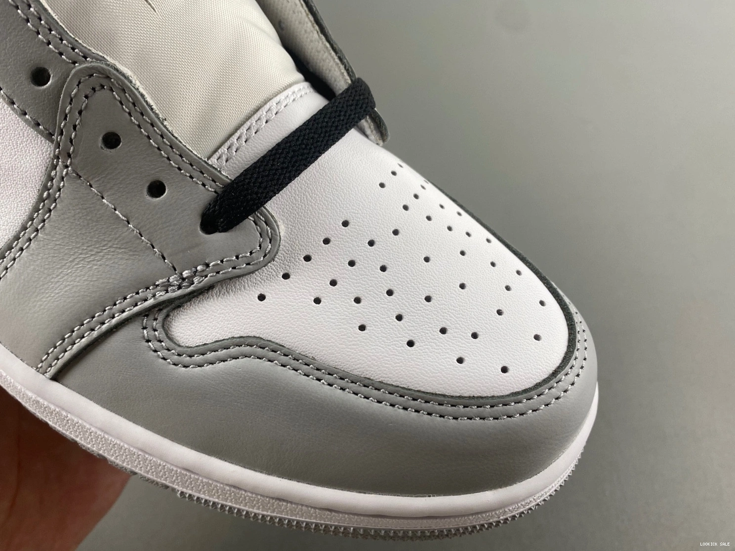 Rep Air 1  CZ0790-110 Jordan Low OG Barons 0516